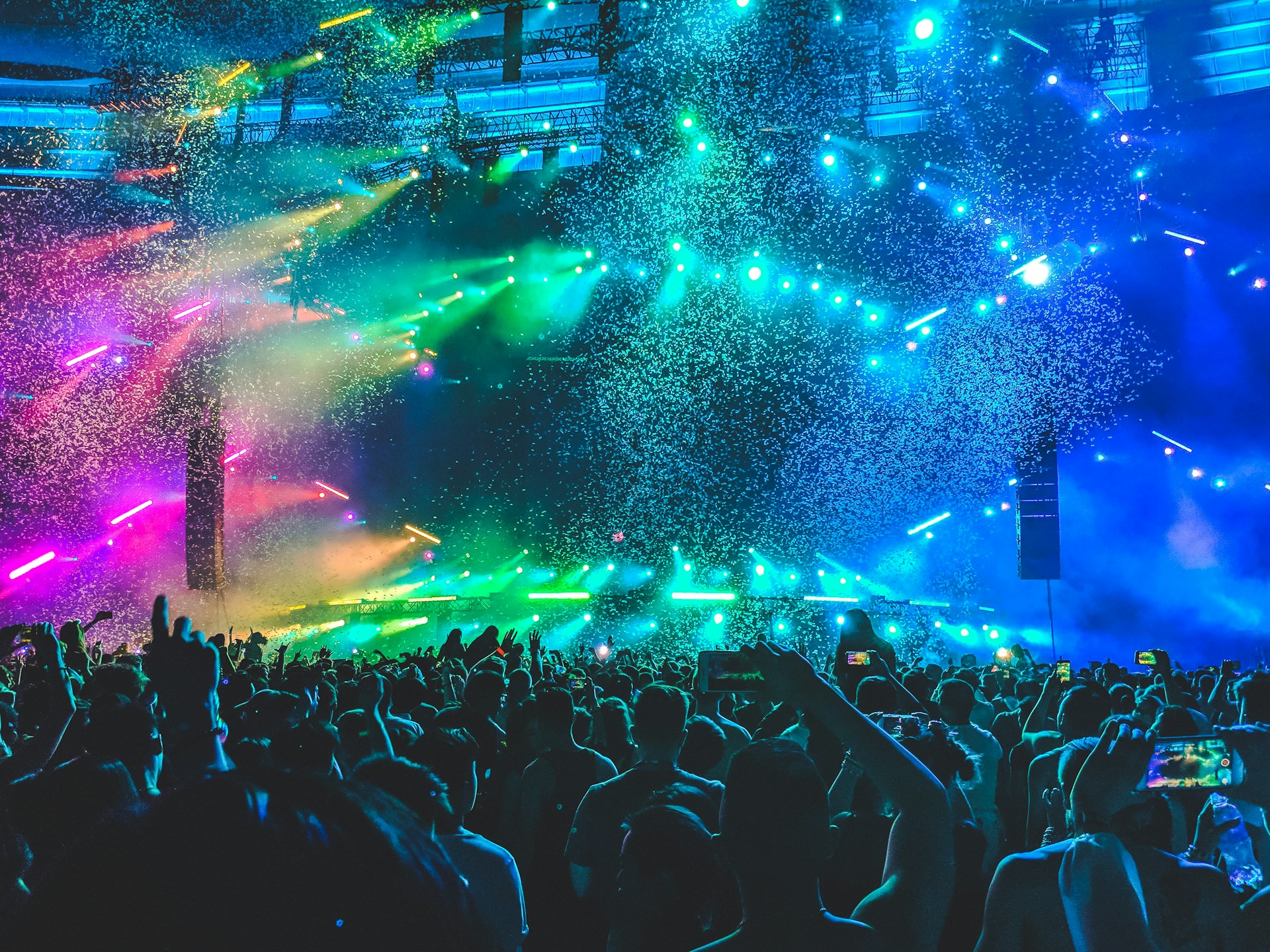 You are currently viewing From Greyhound Tracks to Grand Stages: JMK5 Holdings Redefines Entertainment in La Marque