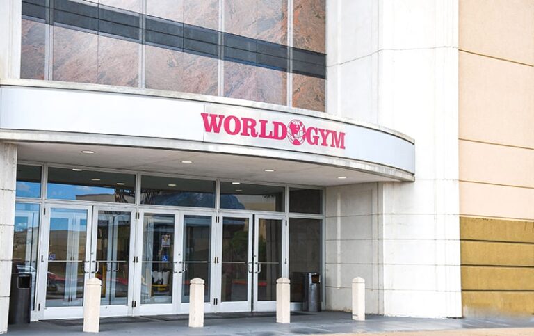 Read more about the article Passing the Torch: How World Gym Texas City Embarks on a New Chapter Under New Ownership